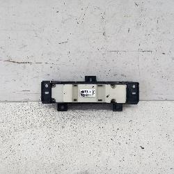 View Auto part Heater/Ac Controls Nissan Pathfinder 2015