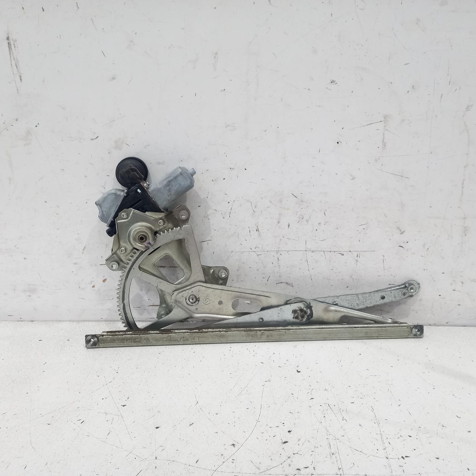 View Auto part Left Front Window Reg/Motor Lexus Is250/is250c 2008