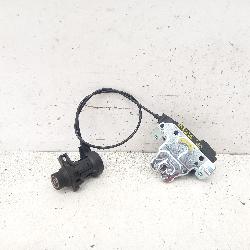 View Auto part Door/Boot/Gate Lock Mercedes C Class 2009