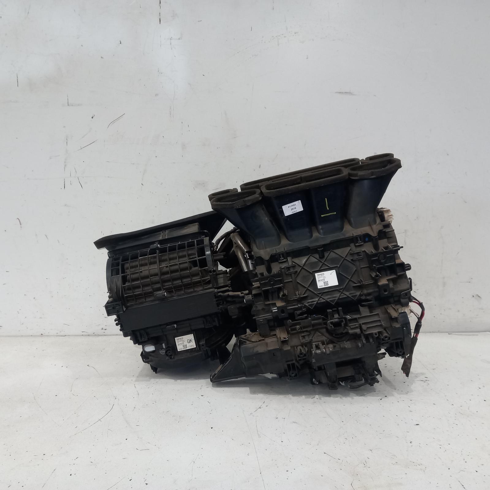 View Auto part Heater Core/Box Toyota Hilux 2016