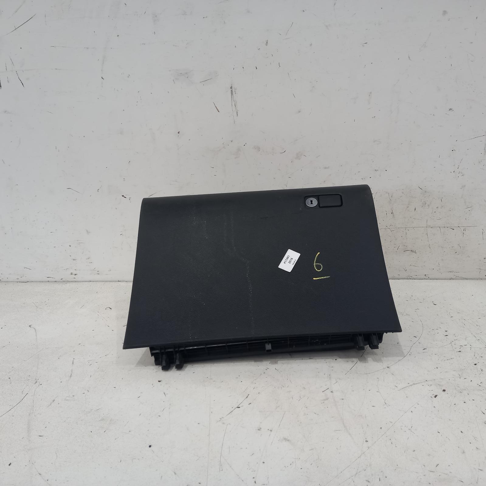 View Auto part Glove Box Toyota Hilux 2016