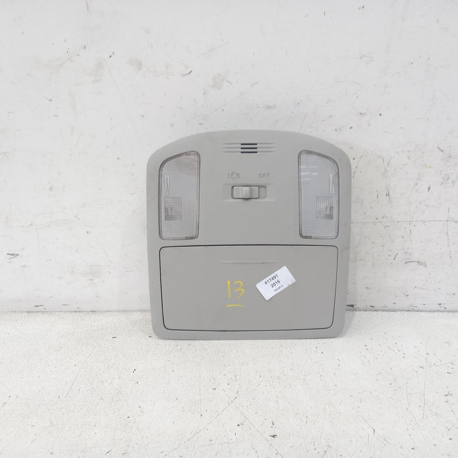 View Auto part Courtesy Light Toyota Hilux 2016