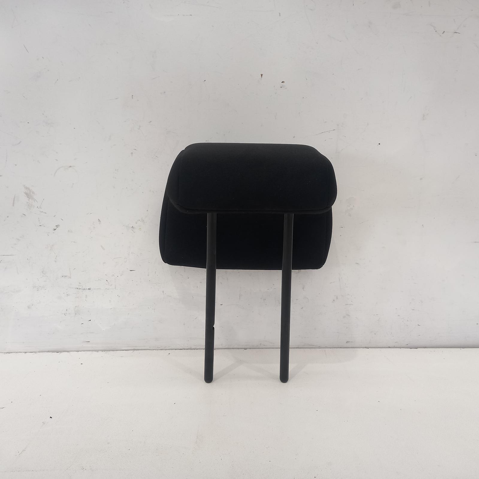 View Auto part Headrest Peugeot 208 2015
