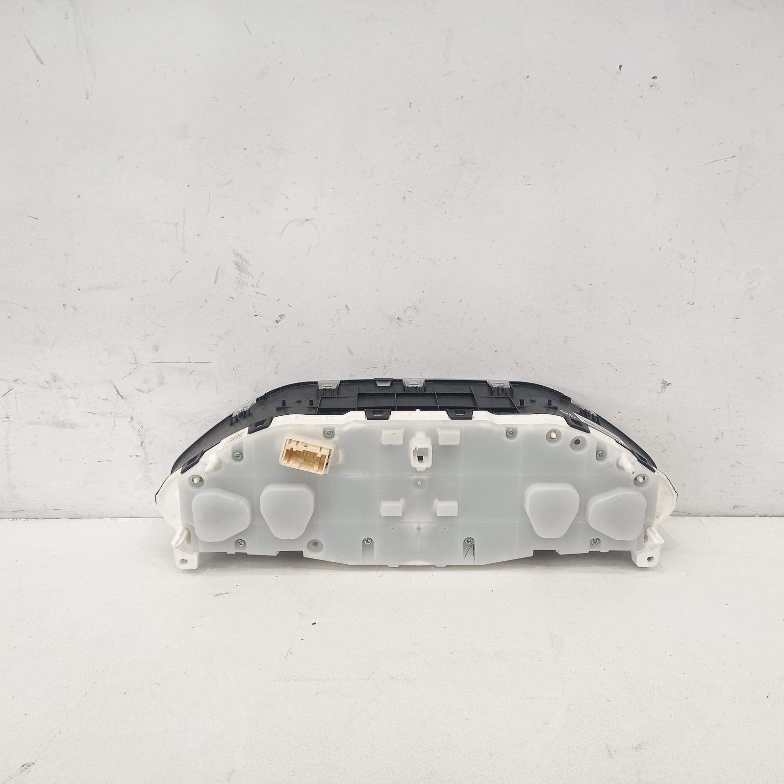 View Auto part Instrument Cluster Peugeot 208 2015