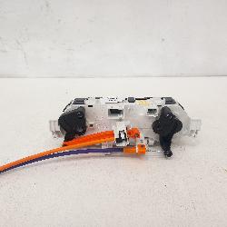 View Auto part Heater/Ac Controls Peugeot 208 2015