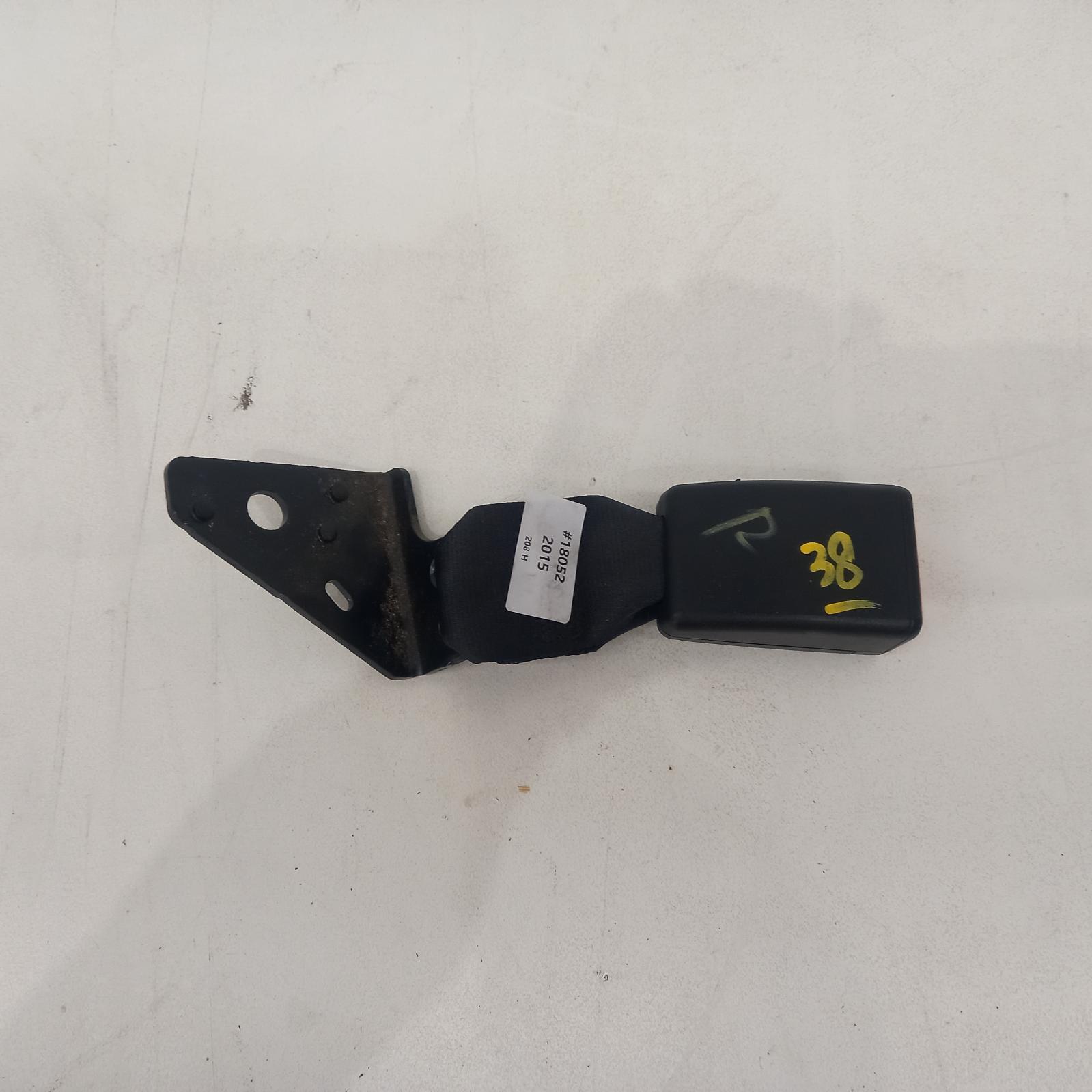 View Auto part Seatbelt/Stalk Peugeot 208 2015