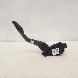 View Auto part Pedal Assembly Peugeot 208 2015