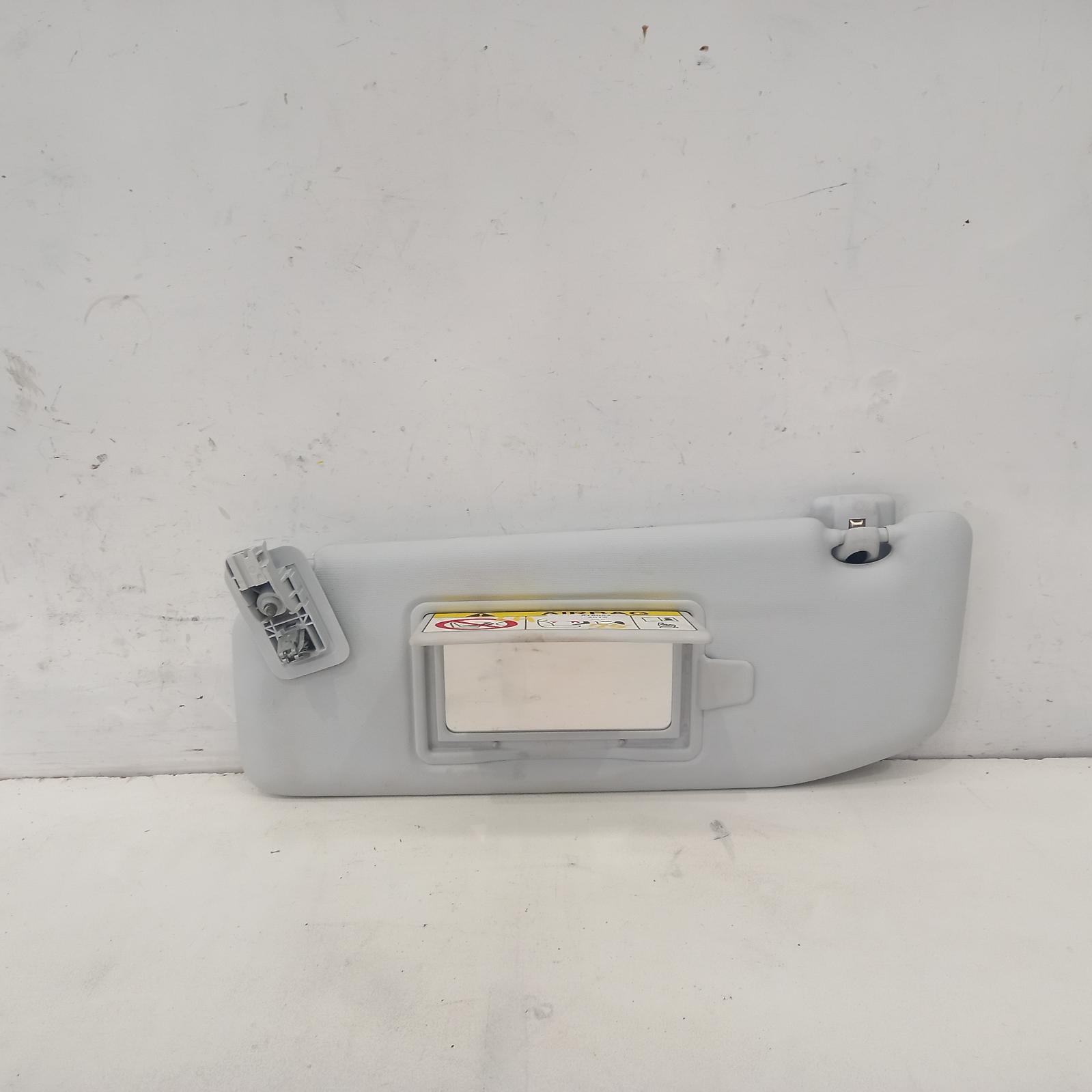 View Auto part Sunvisor Peugeot 208 2015
