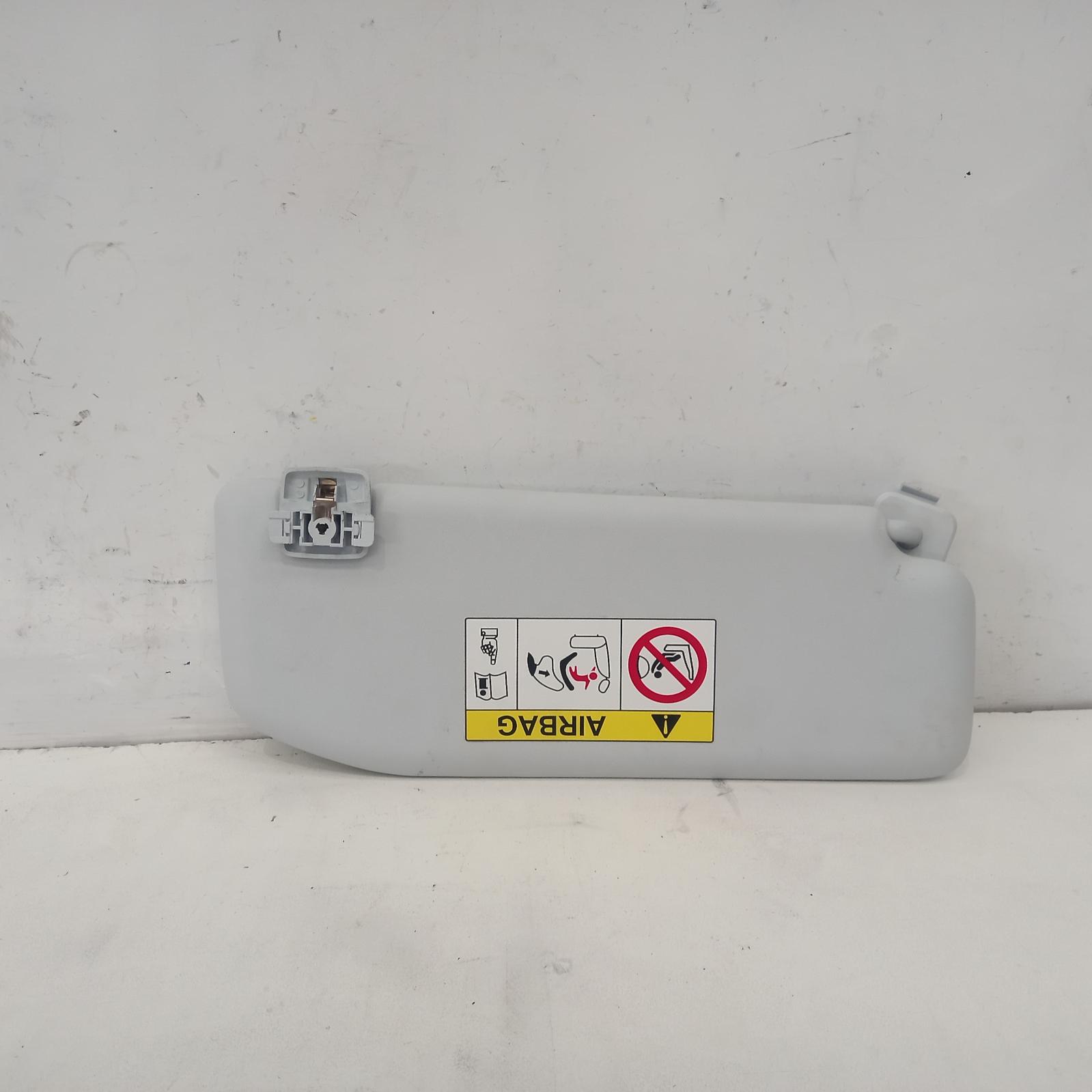 View Auto part Sunvisor Peugeot 208 2015