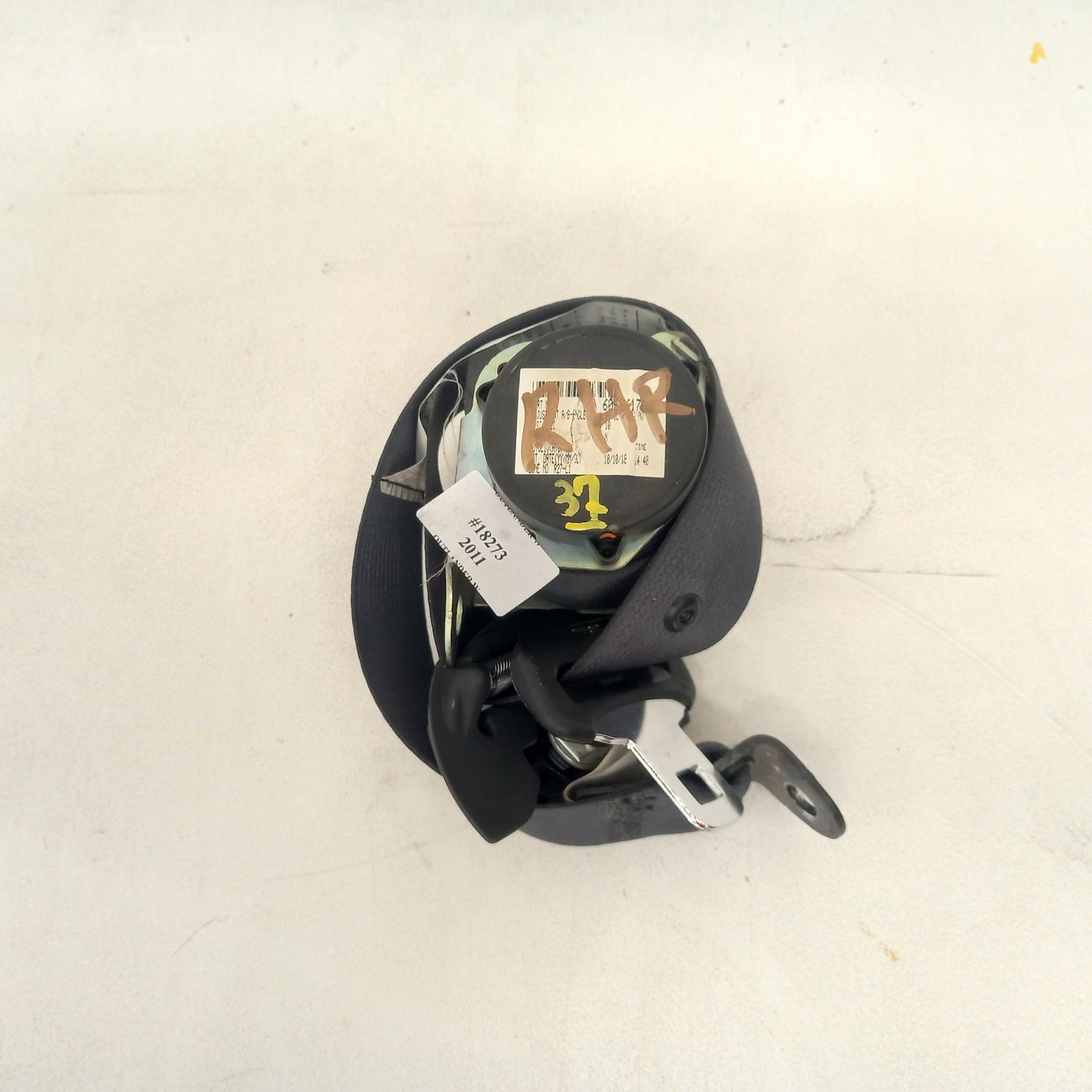 2011 Mitsubishi Outlander Seatbelt/Stalk View Auto part Seatbelt/Stalk Mitsubishi Outlander 2011