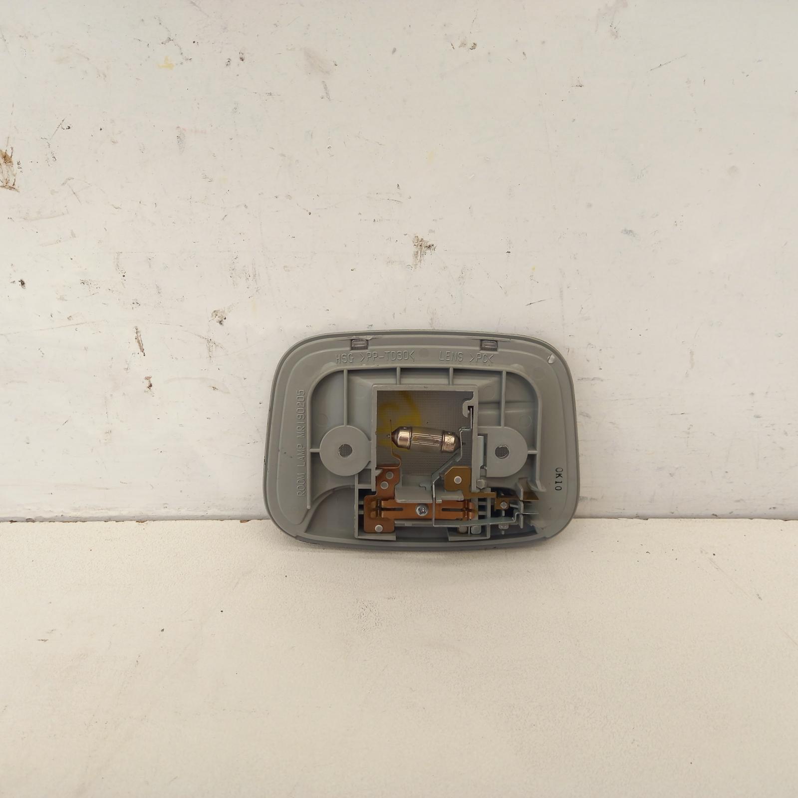 View Auto part Courtesy Light Mitsubishi Outlander 2011