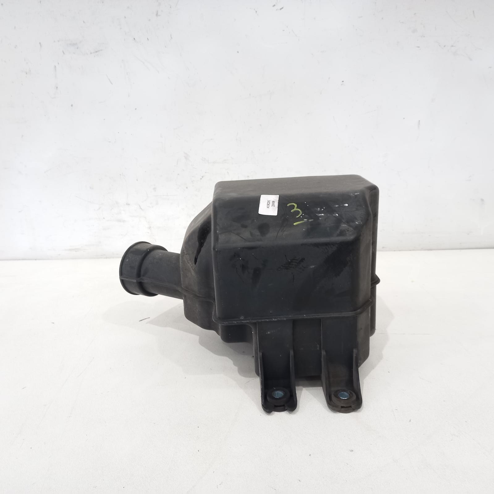 View Auto part Air Cleaner/Box Hyundai Tucson 2008