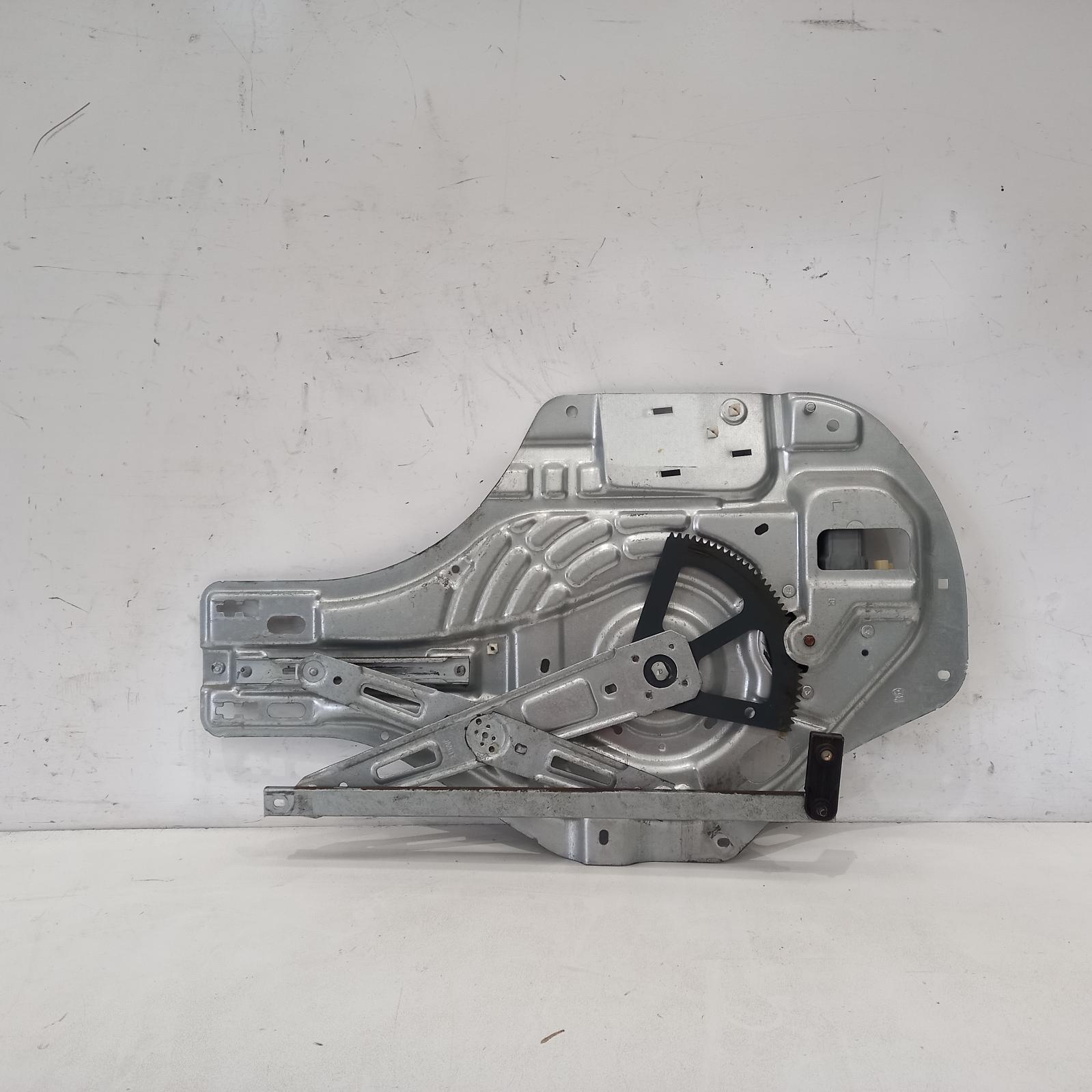 View Auto part Right Front Window Reg/Motor Hyundai Tucson 2008