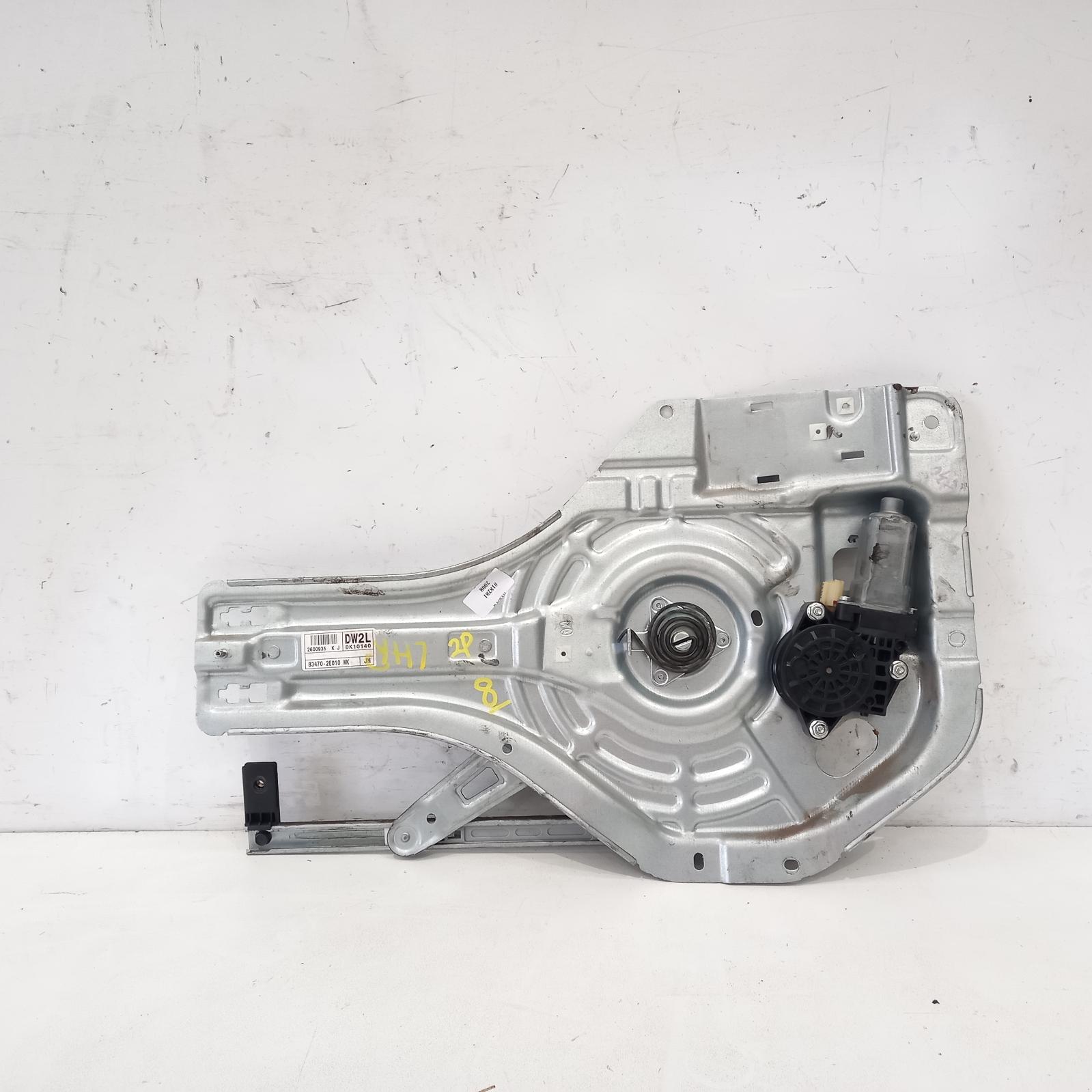 View Auto part Left Rear Wnd Reg/Motor Hyundai Tucson 2008