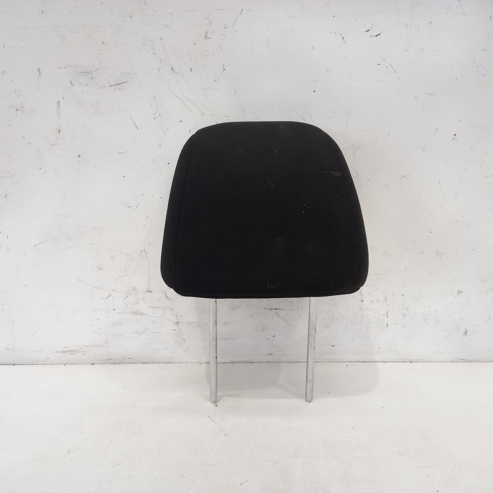 View Auto part Headrest Hyundai Tucson 2008