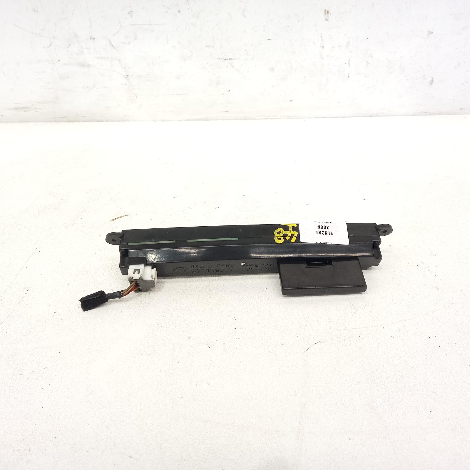 View Auto part Clock Hyundai Tucson 2008