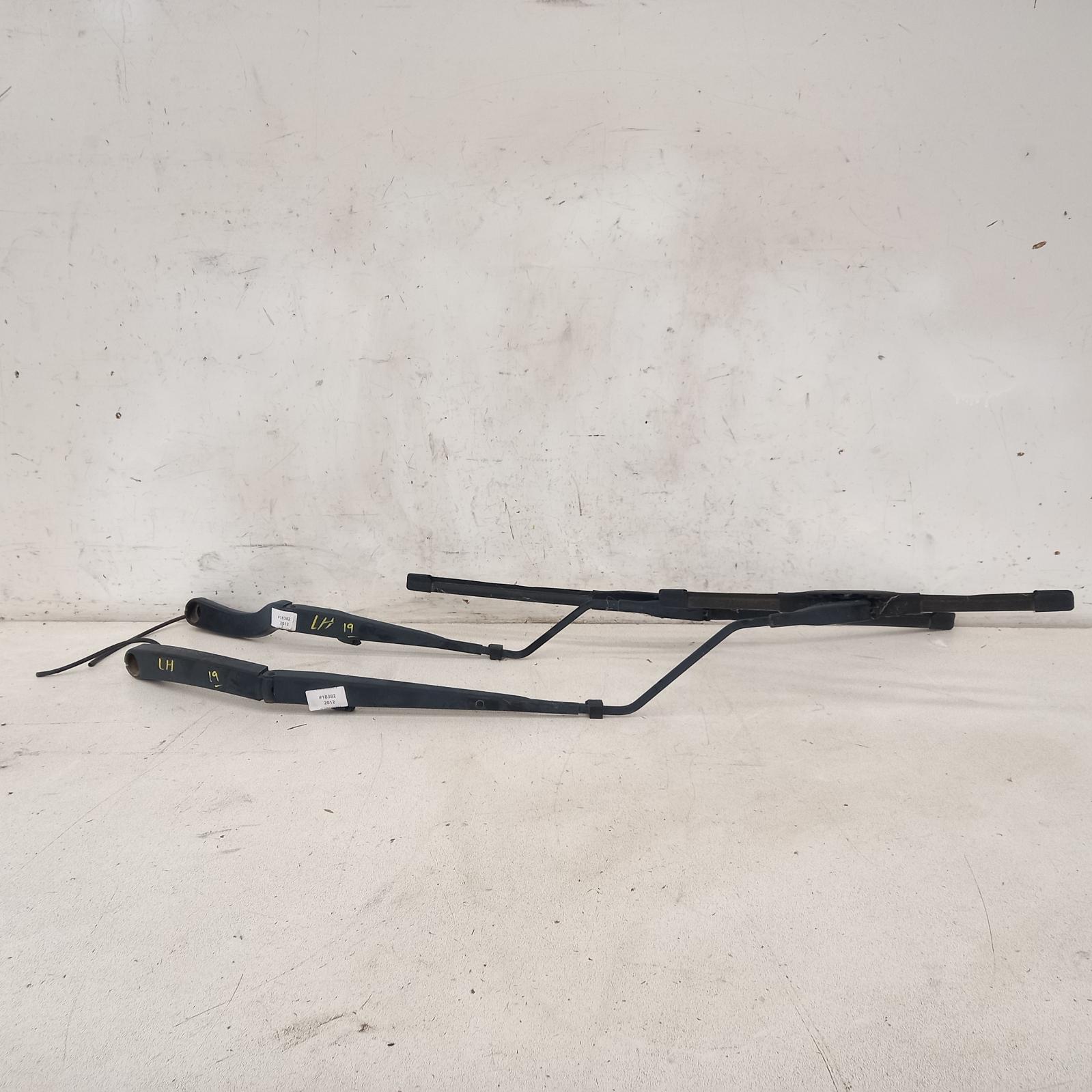 View Auto part Wiper Arm Holden Commodore 2012