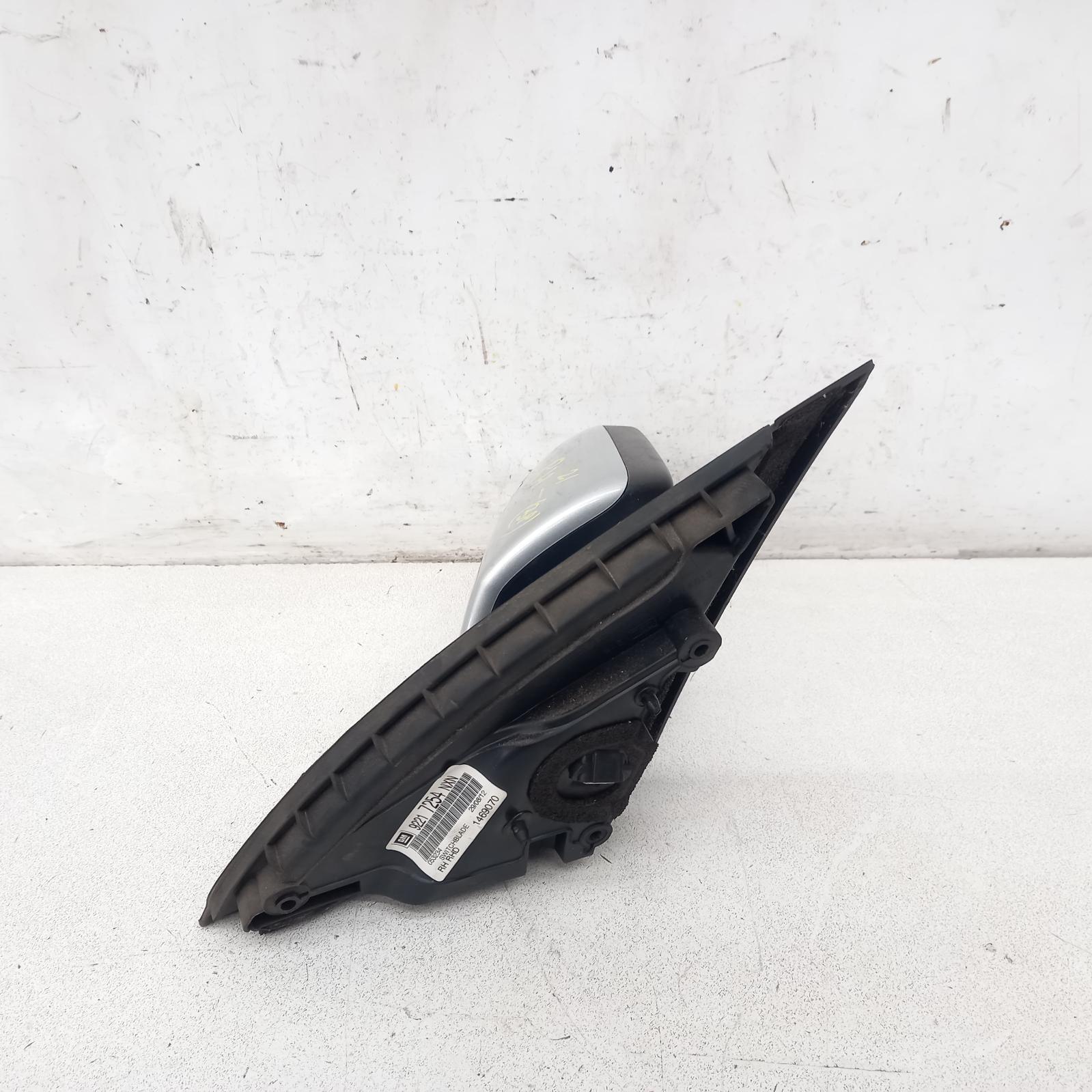 View Auto part Right Door Mirror Holden Commodore 2012