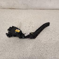 View Auto part Pedal Assembly Volkswagen Touareg 2016