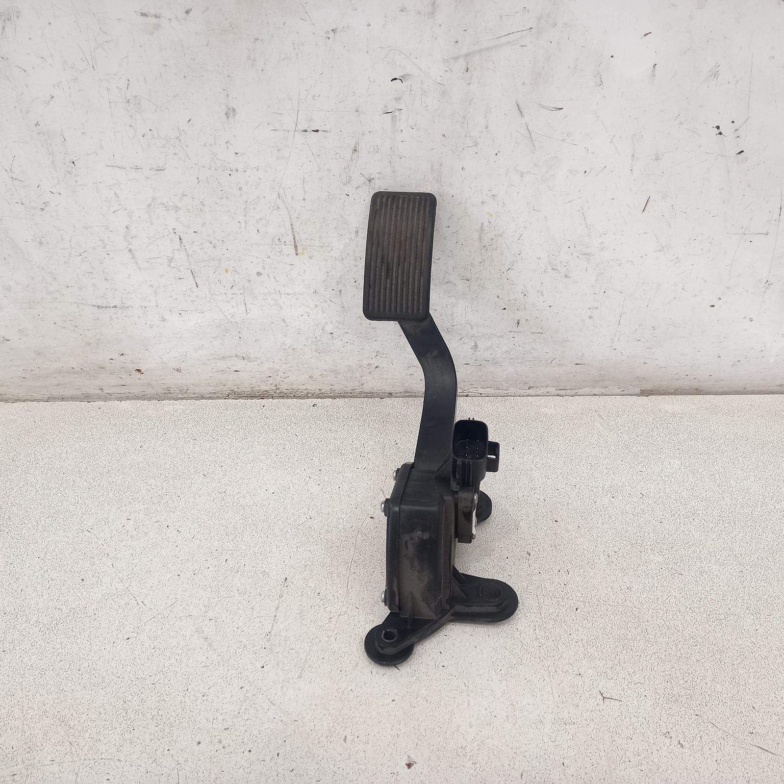 View Auto part Pedal Assembly Mazda Cx9 2008