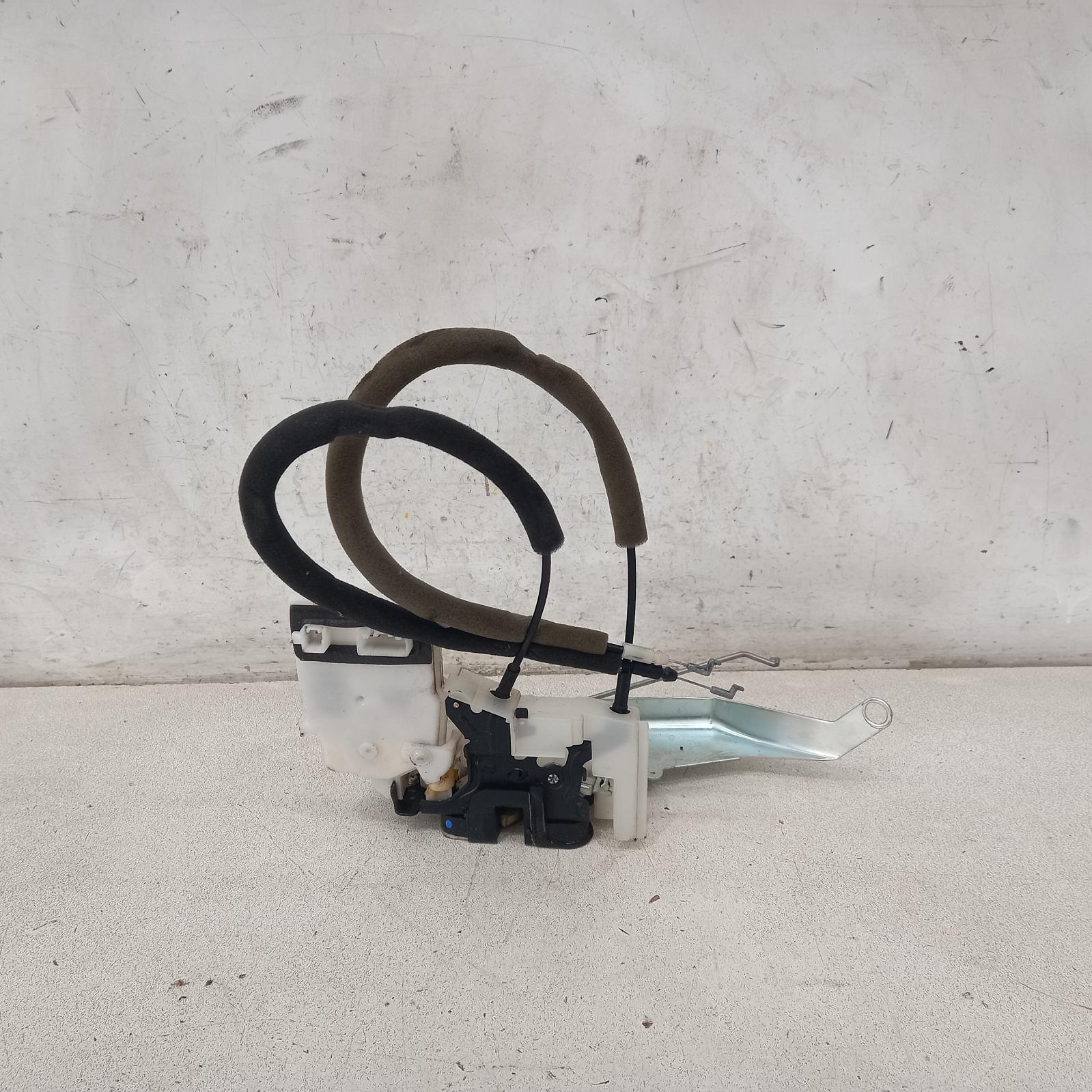 View Auto part Door/Boot/Gate Lock Mazda Cx9 2008