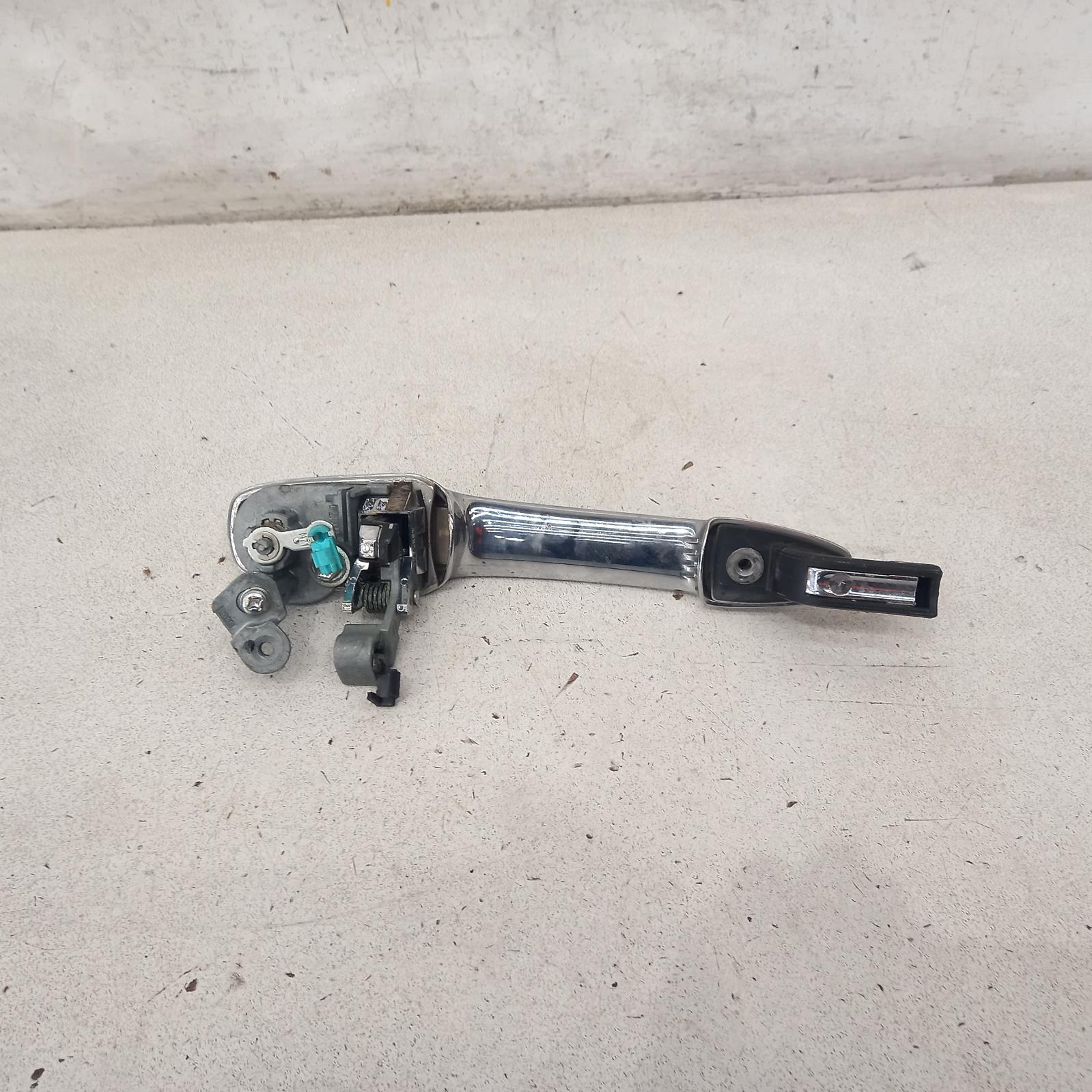 View Auto part Door Handle Mazda Cx9 2008