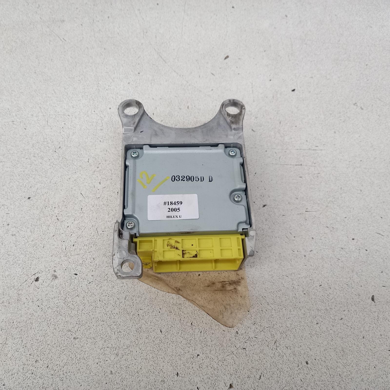 View Auto part Airbag Module/Sensor Toyota Hilux 2005