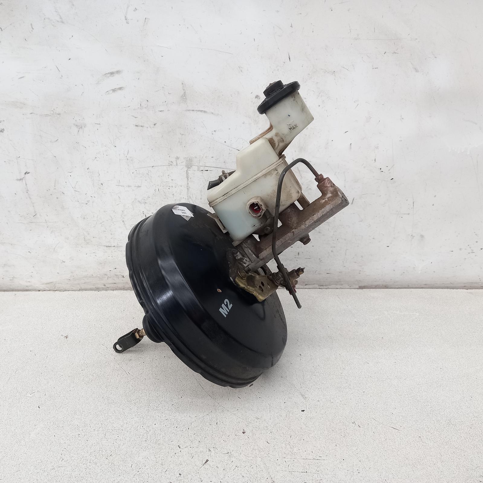 View Auto part Brake Booster Toyota Hilux 2005