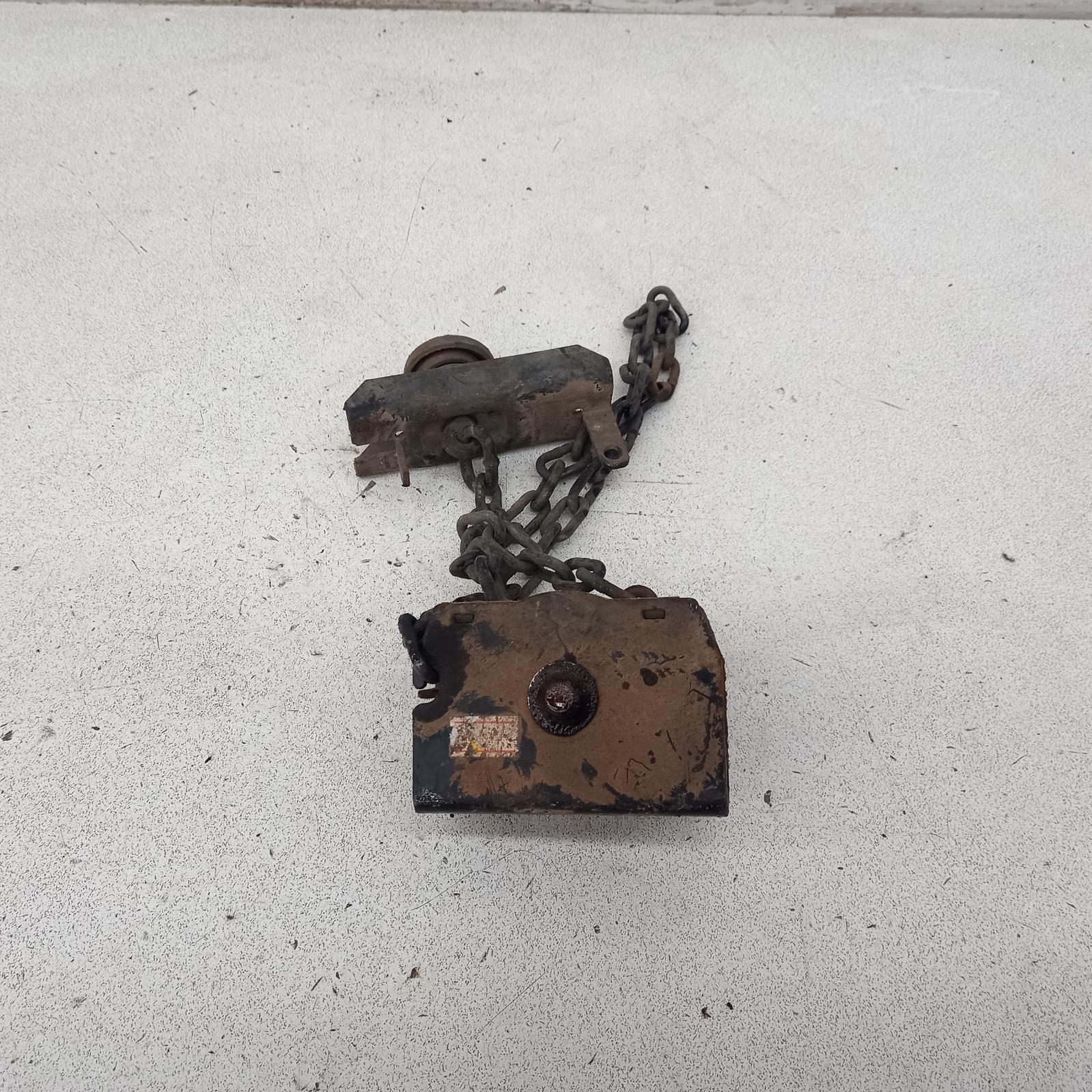 View Auto part Spare Wheel Winch Toyota Hilux 2005