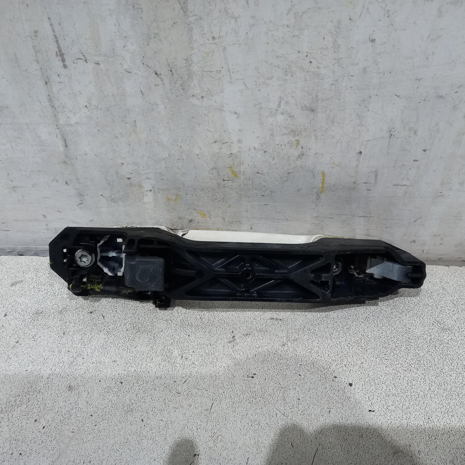 View Auto part Door Handle Toyota Corolla 2010