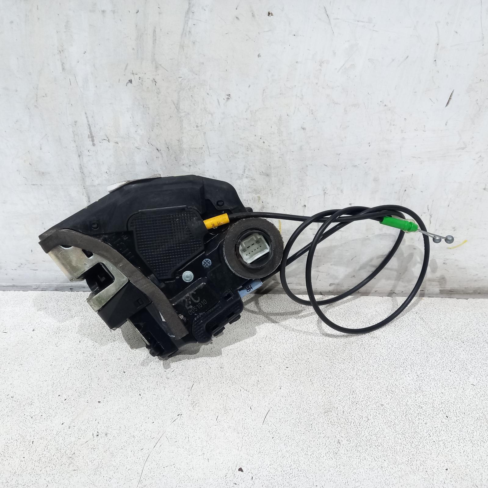 2010 Toyota Corolla Door/Boot/Gate Lock View Auto part Door/Boot/Gate Lock Toyota Corolla 2010