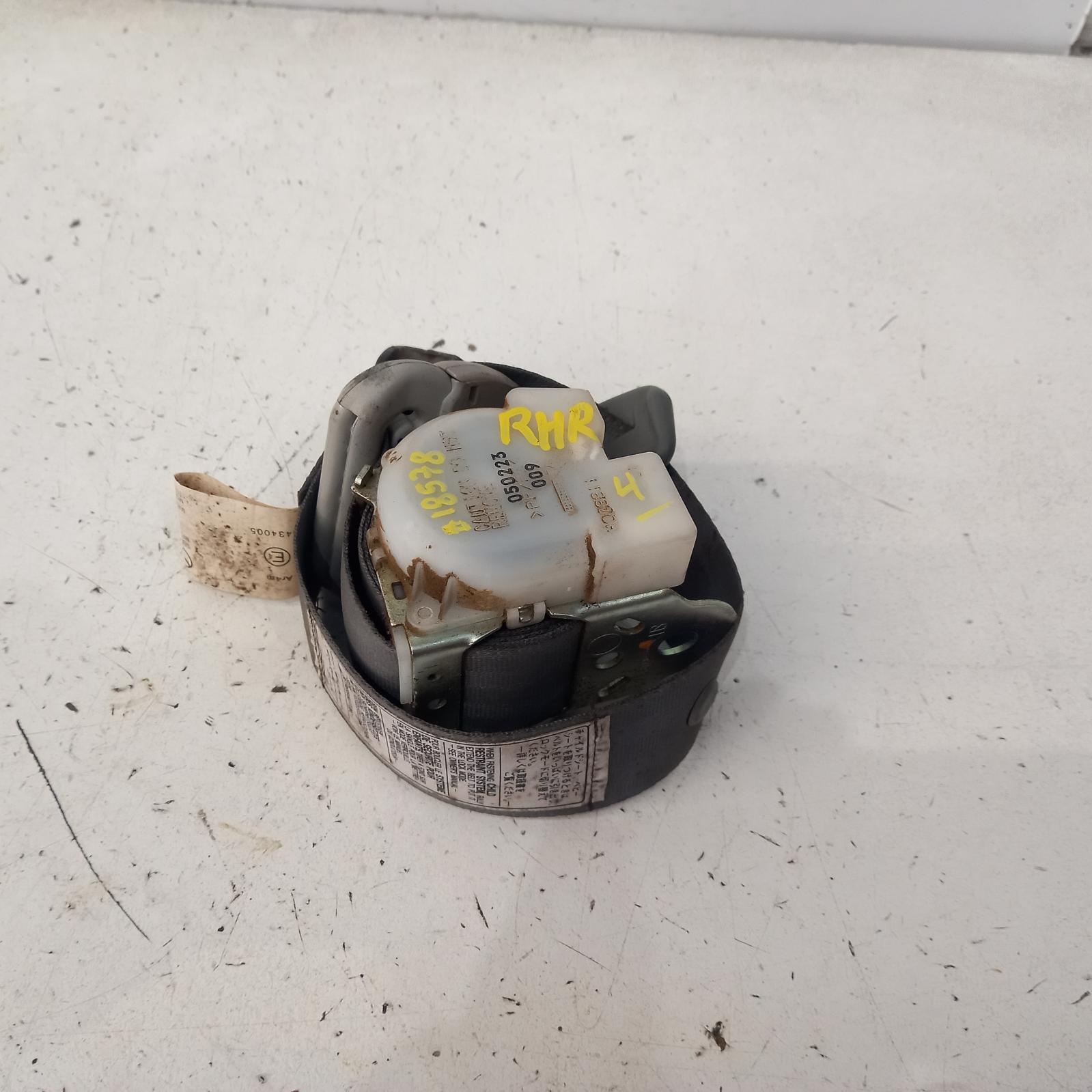 View Auto part Seatbelt/Stalk Toyota Hilux 2005