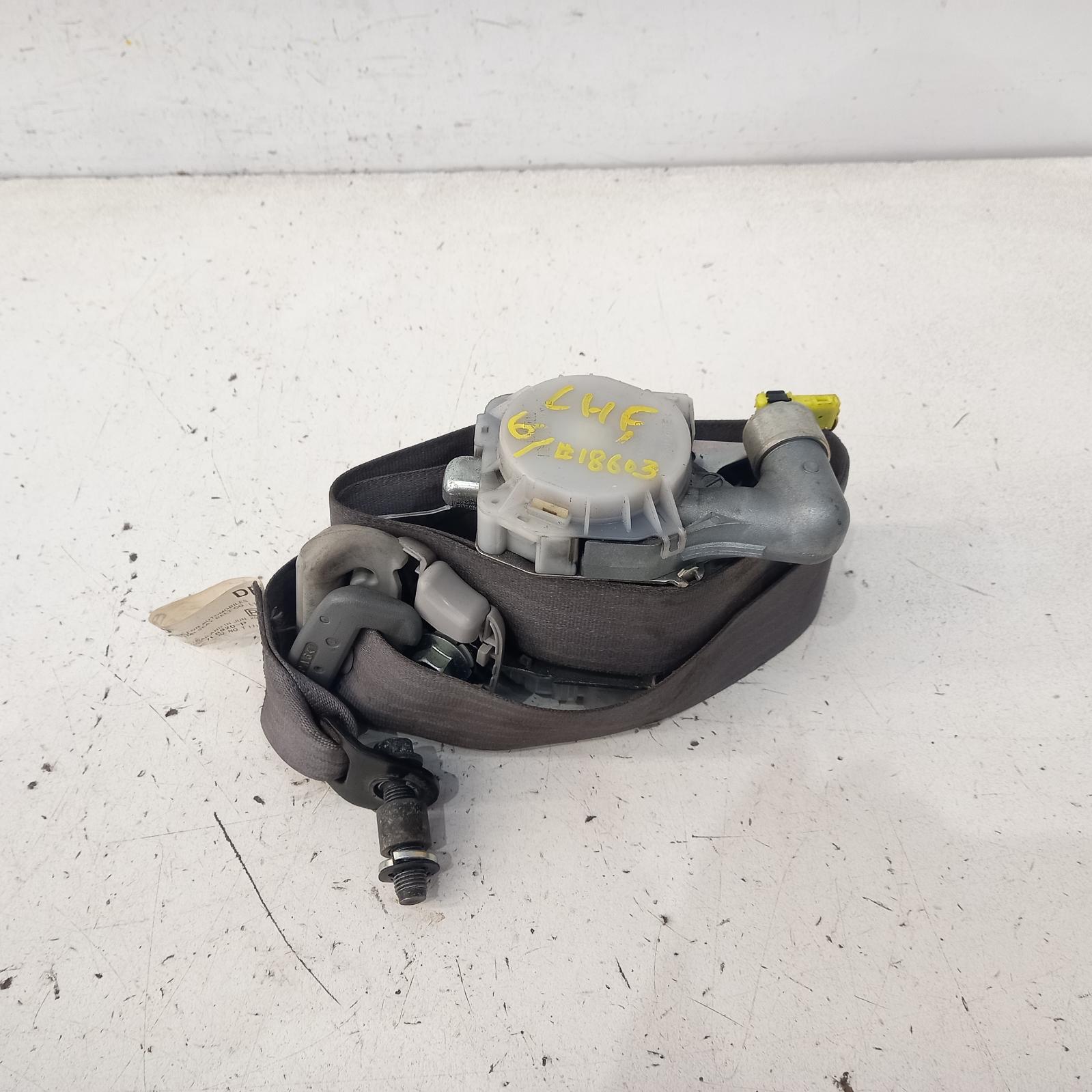 View Auto part Seatbelt/Stalk Toyota Hilux 2009