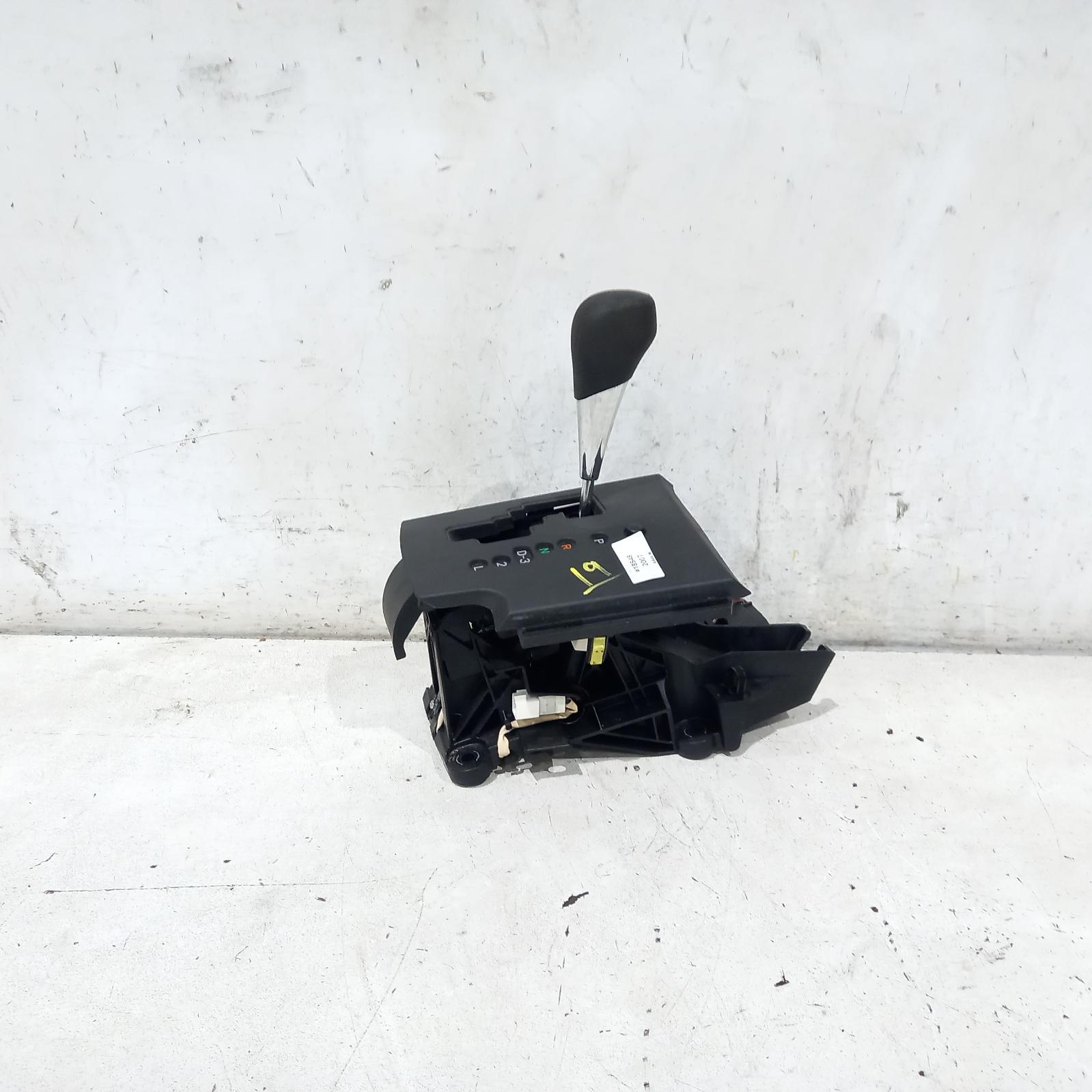 View Auto part Gear Stick/Shifter Toyota Rav4 2007