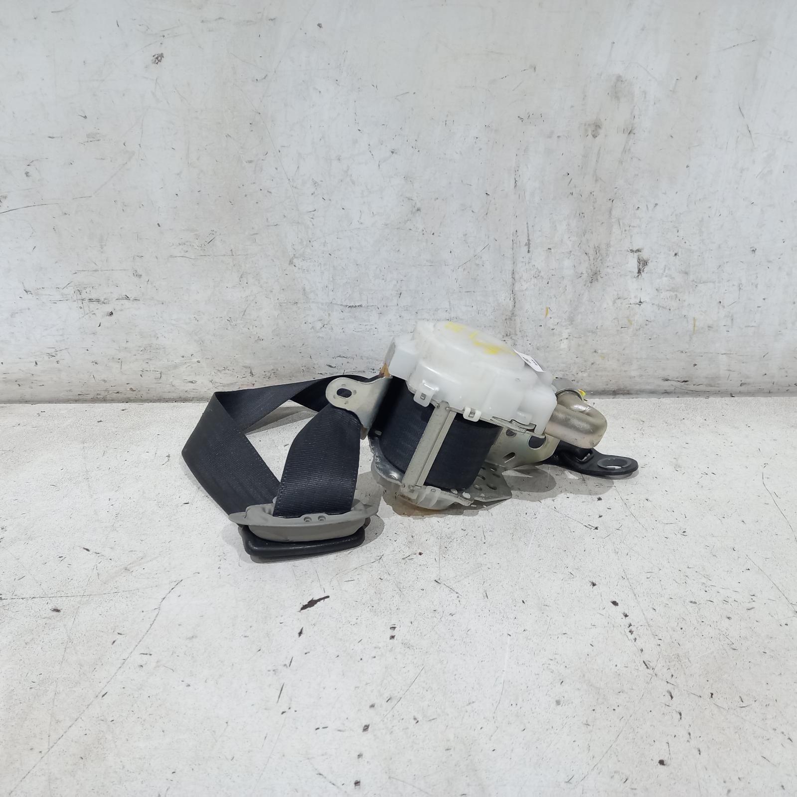 View Auto part Seatbelt/Stalk Toyota Rav4 2007