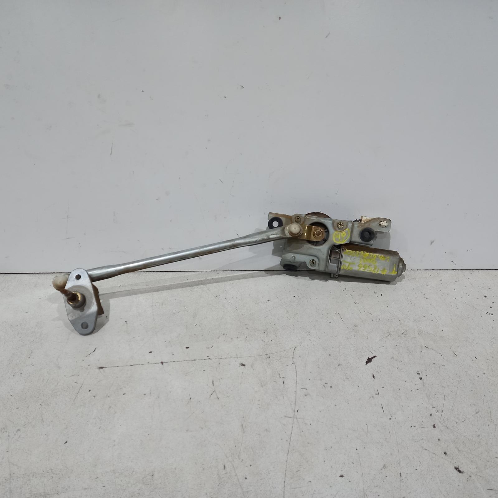 Wiper Motor Landcruiser Toyota 2001