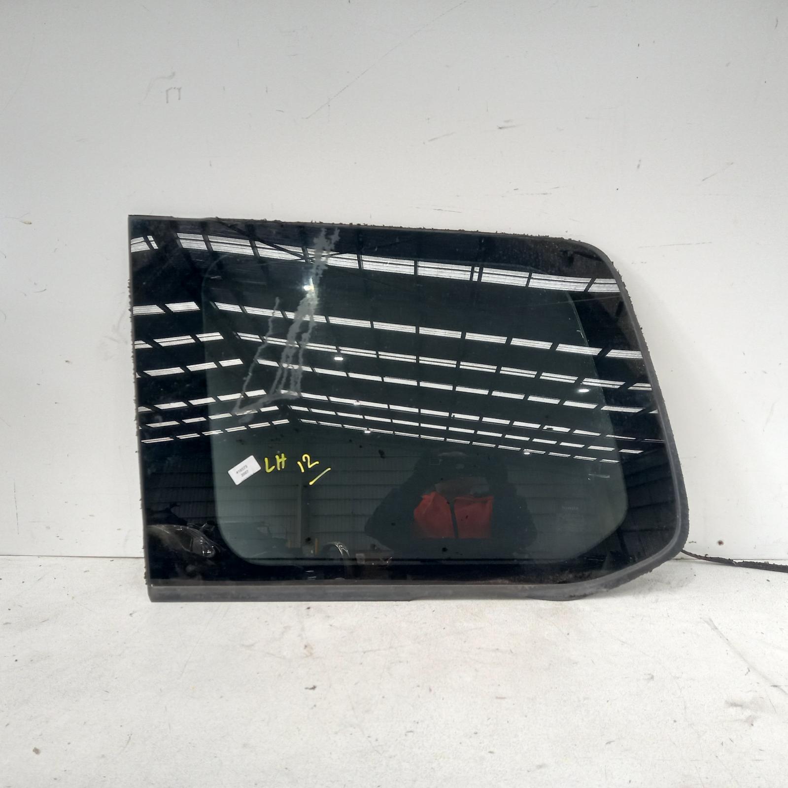 2007 Toyota Landcruiser Left Rear Side Glass View Auto part Left Rear Side Glass Toyota Landcruiser 2007