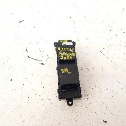 View Auto part Pwr Dr Wind Switch Suzuki Baleno 2019