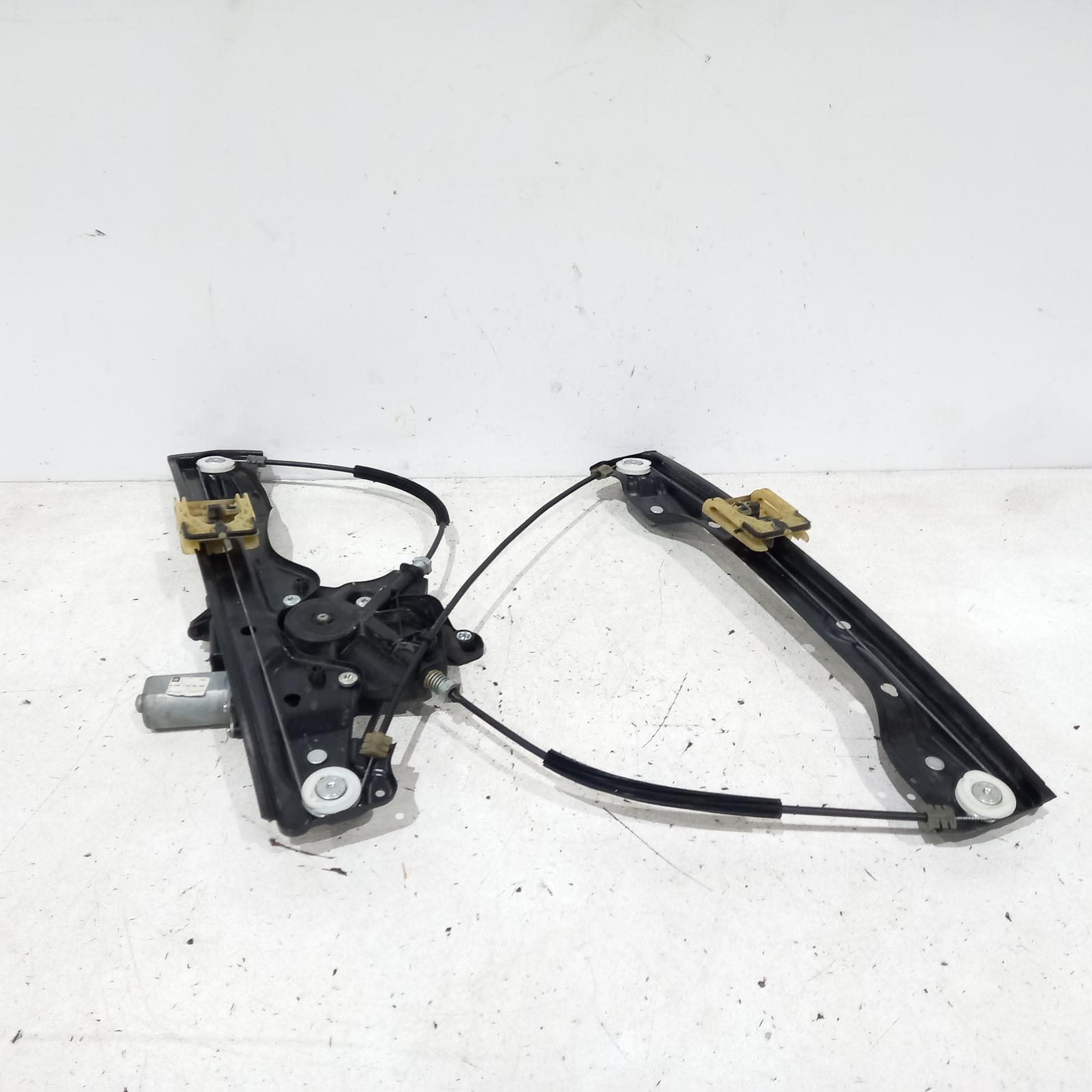 View Auto part Right Front Window Reg/Motor Holden Astra 2017