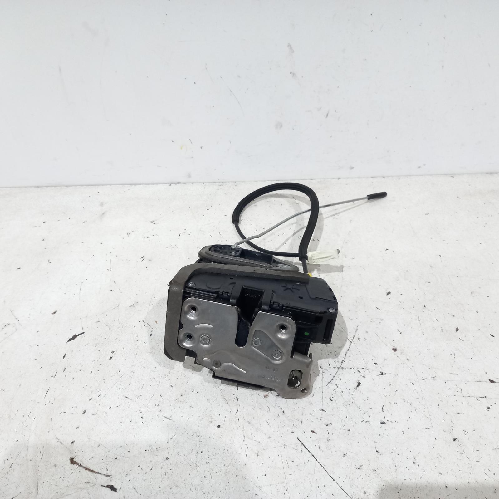 View Auto part Door/Boot/Gate Lock Holden Astra 2017