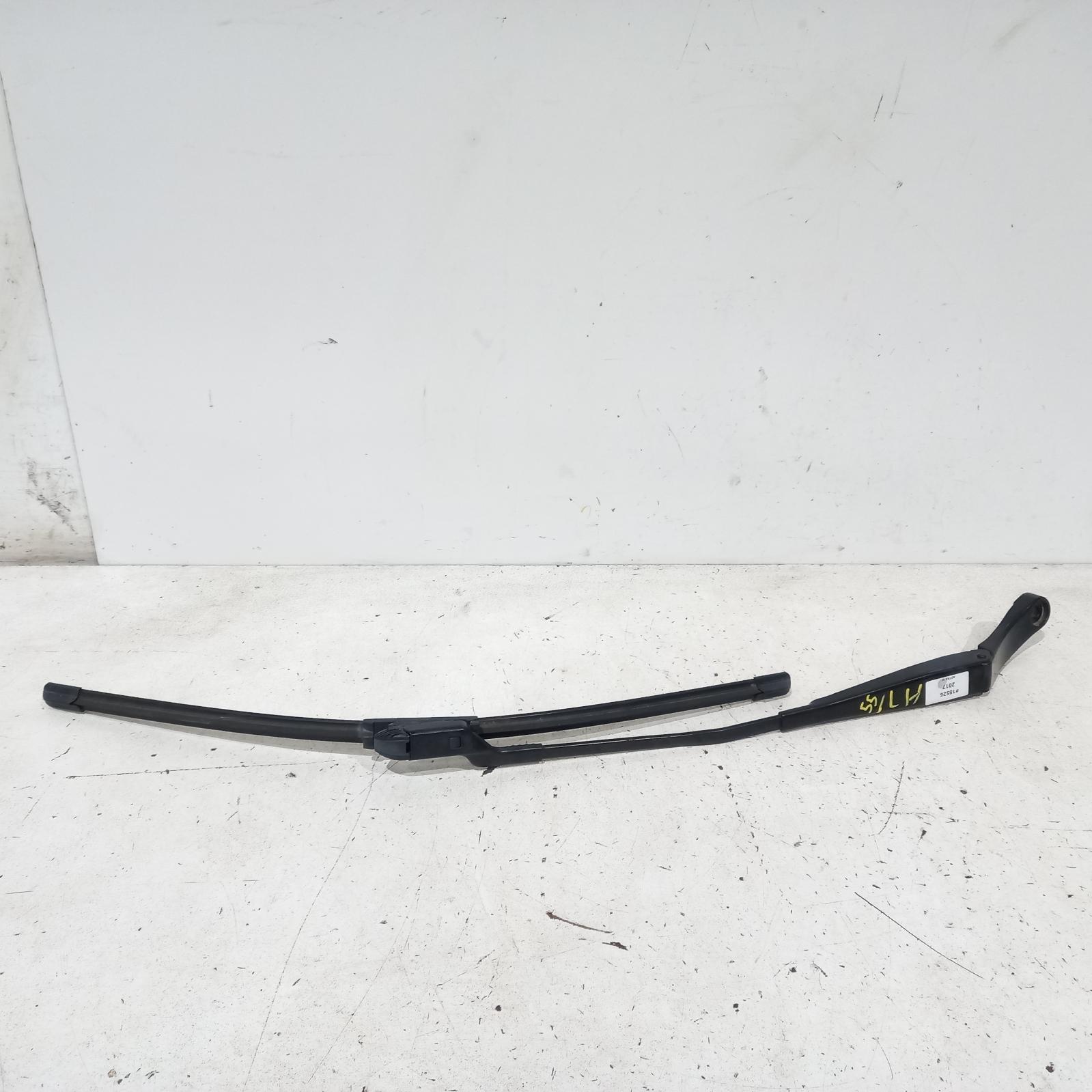 View Auto part Wiper Arm Holden Astra 2017