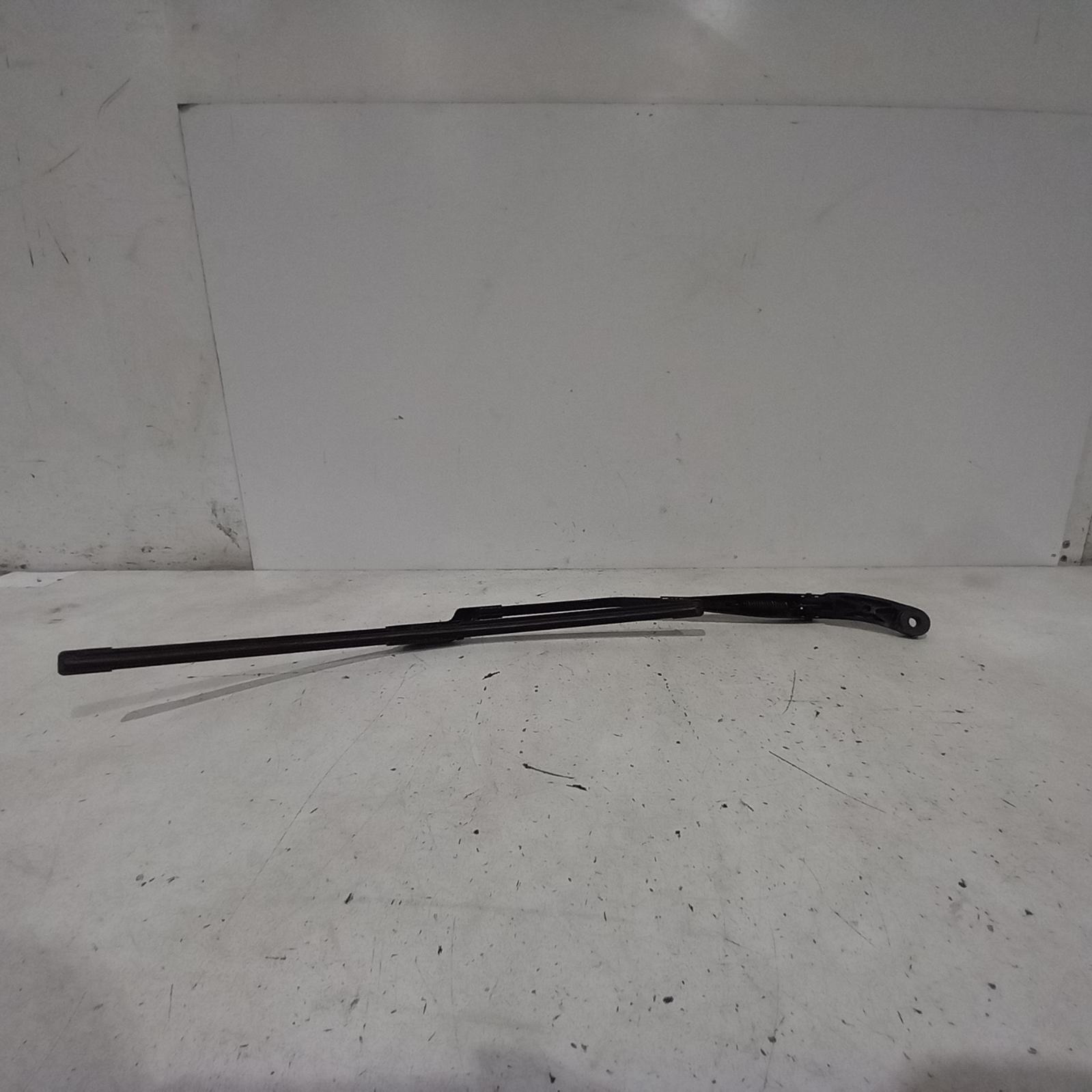 View Auto part Wiper Arm Holden Astra 2017