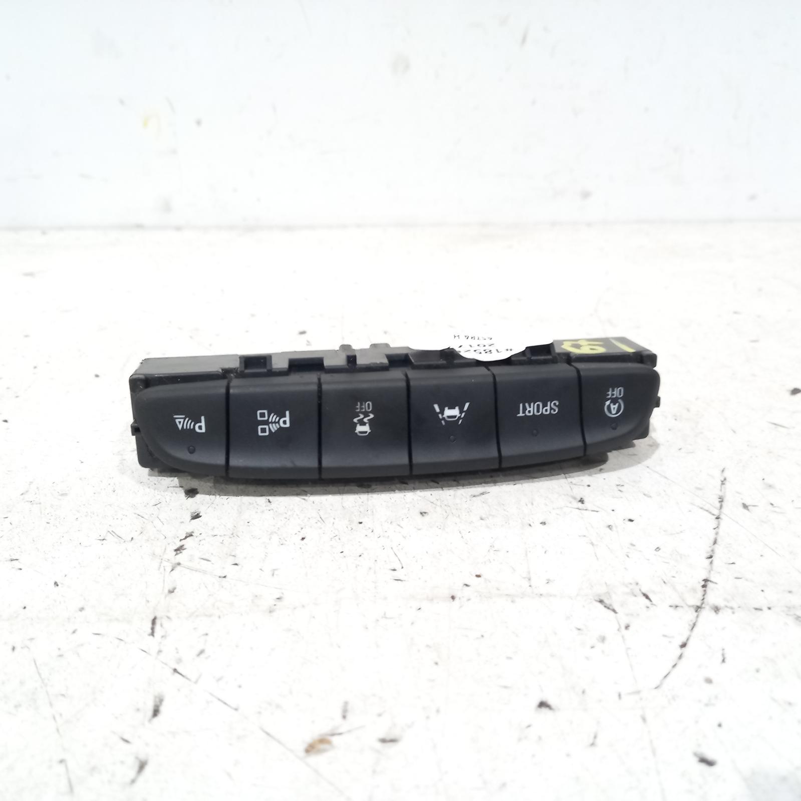 View Auto part Misc Switch/Relay Holden Astra 2017