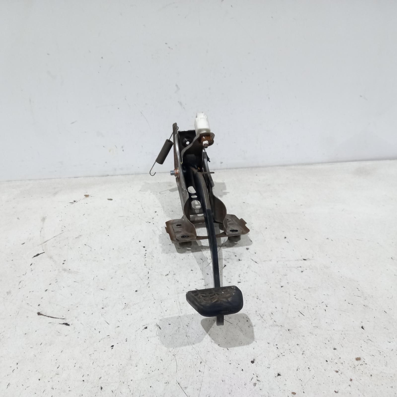 View Auto part Pedal Assembly Toyota Hilux 2008
