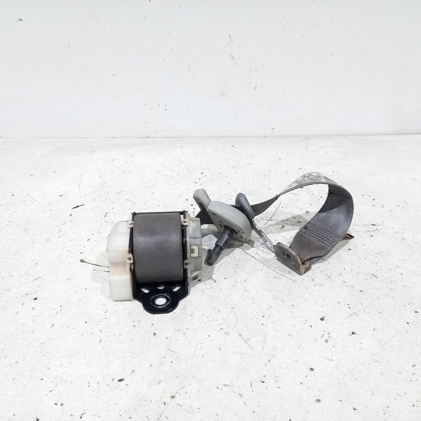 View Auto part Seatbelt/Stalk Toyota Hilux 2008