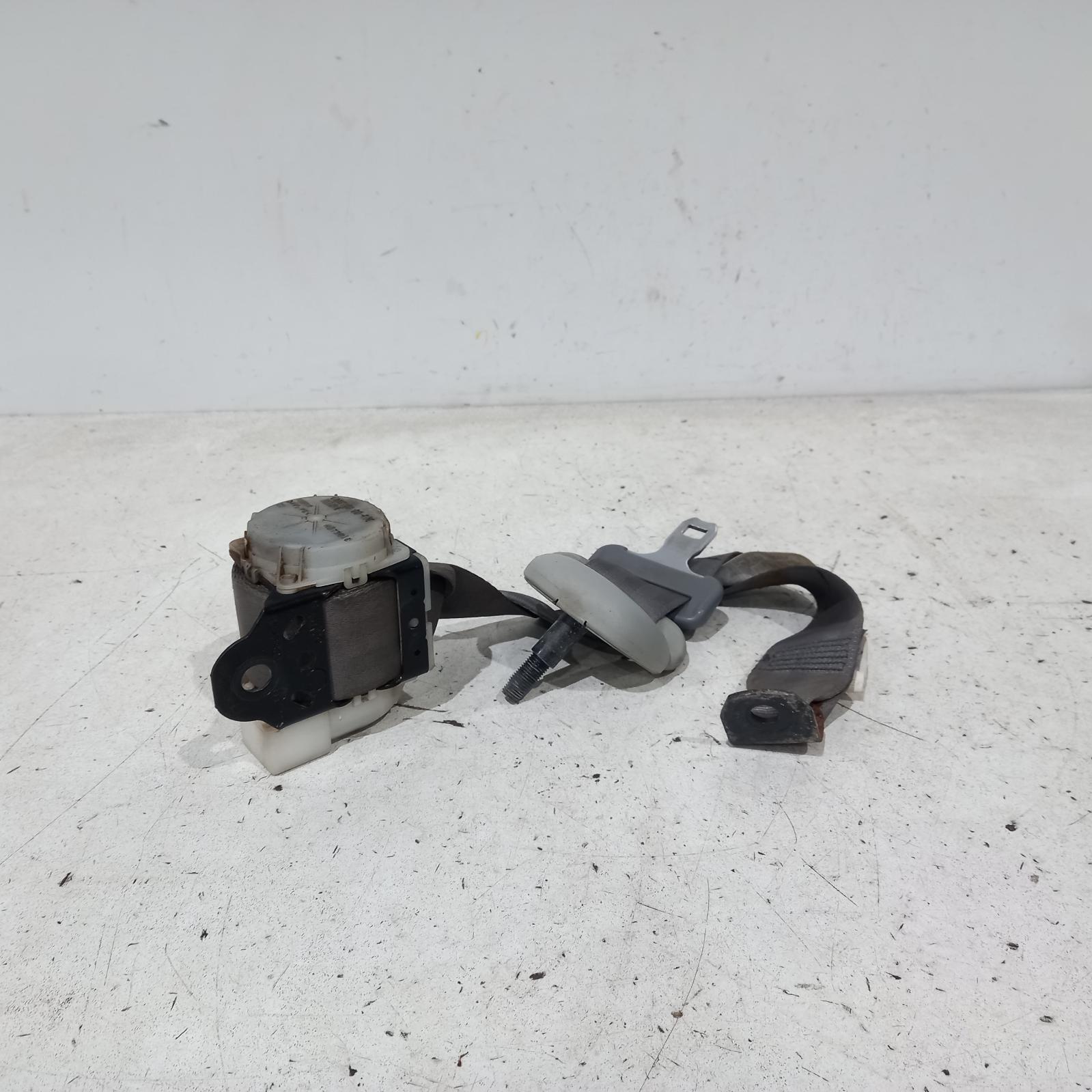 View Auto part Seatbelt/Stalk Toyota Hilux 2008