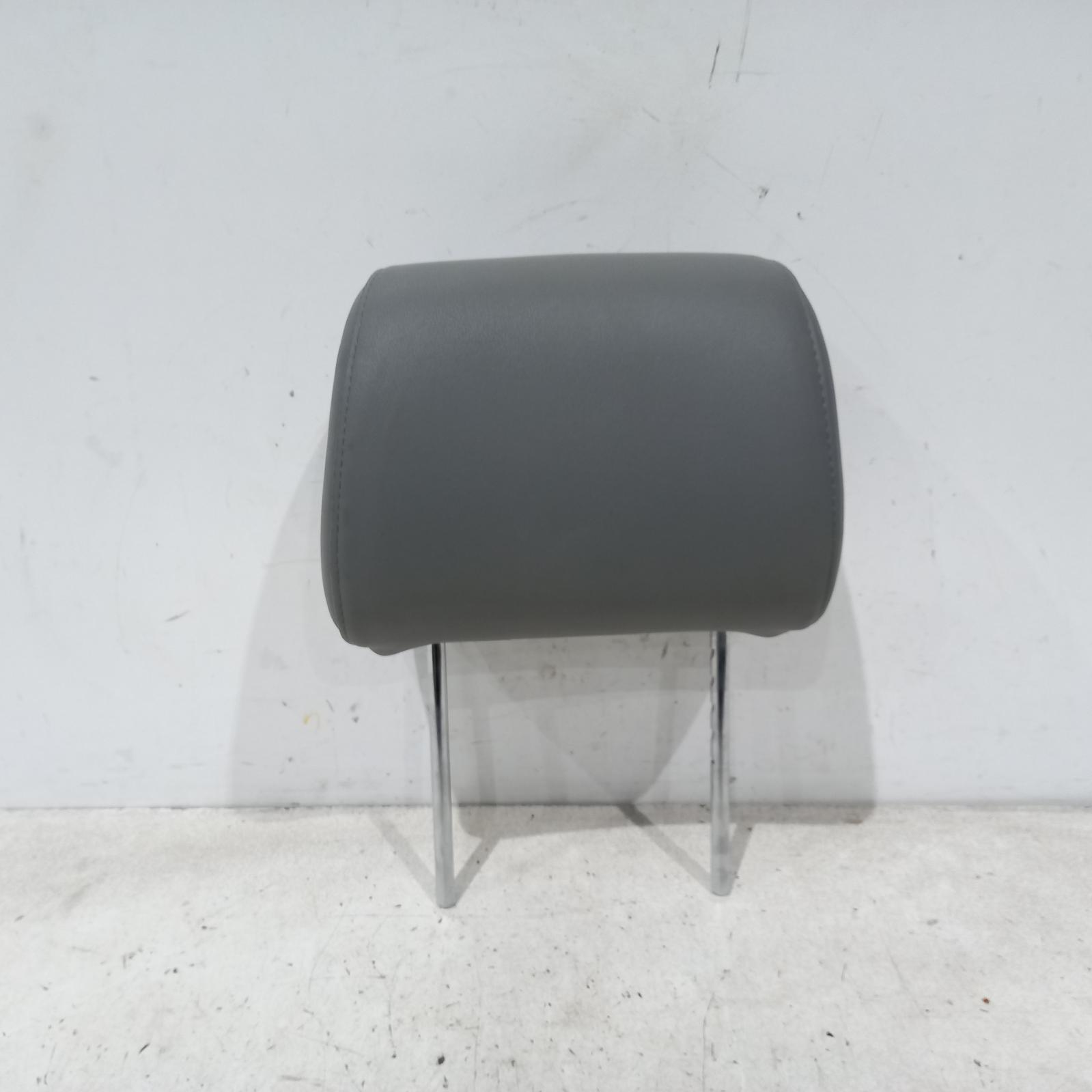 View Auto part Headrest Toyota Hilux 2008