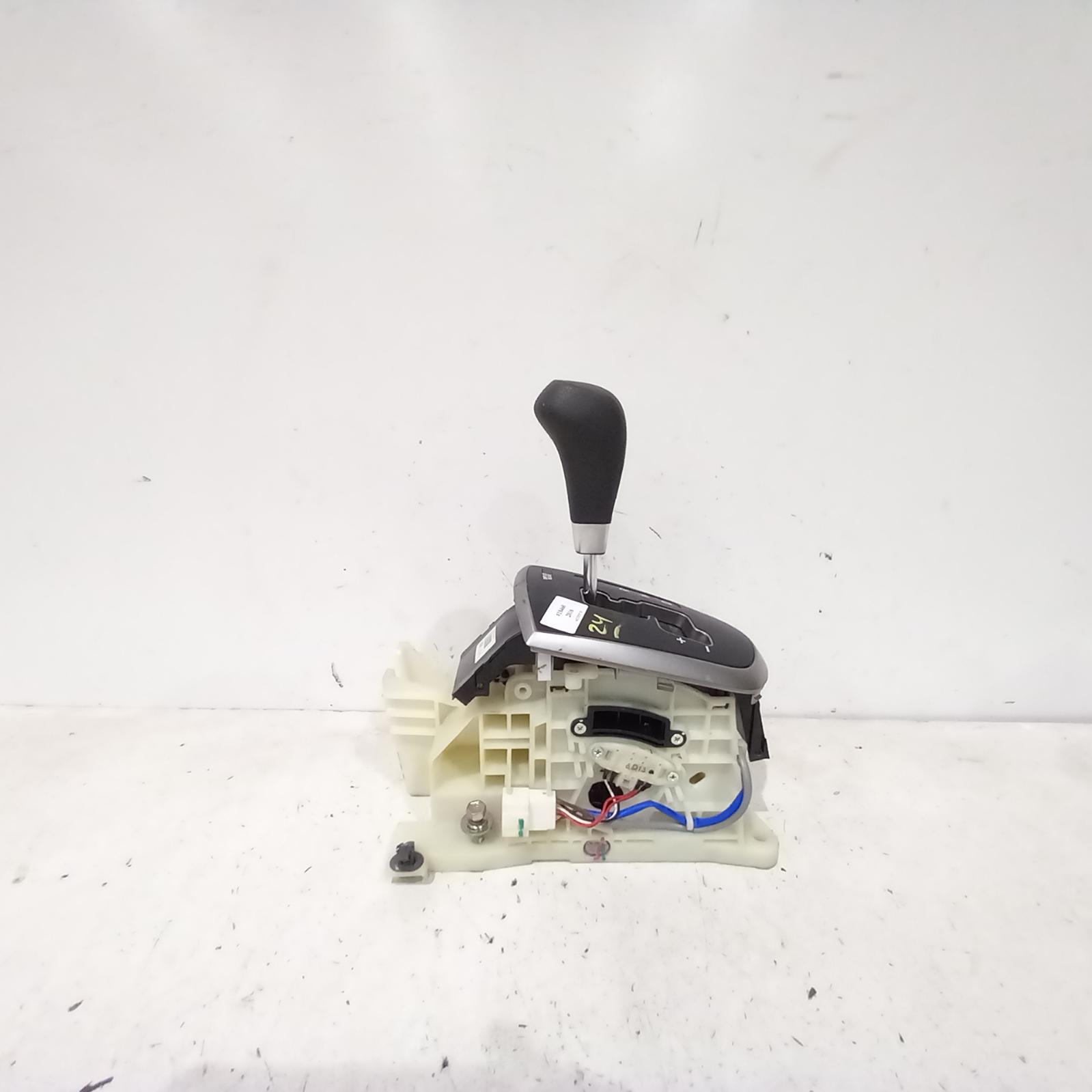 Gear Stick/Shifter Accent Hyundai 2016