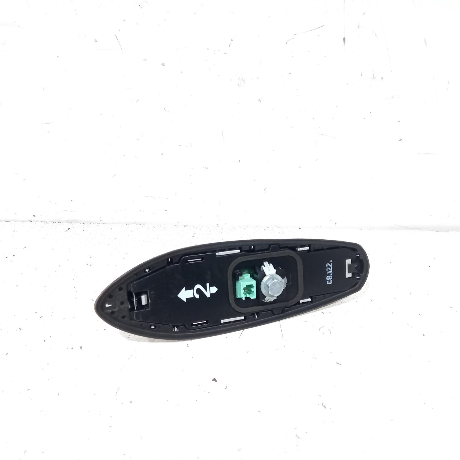 View Auto part Antenna Toyota Corolla 2018