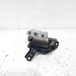 View Auto part Mount Toyota Corolla 2018